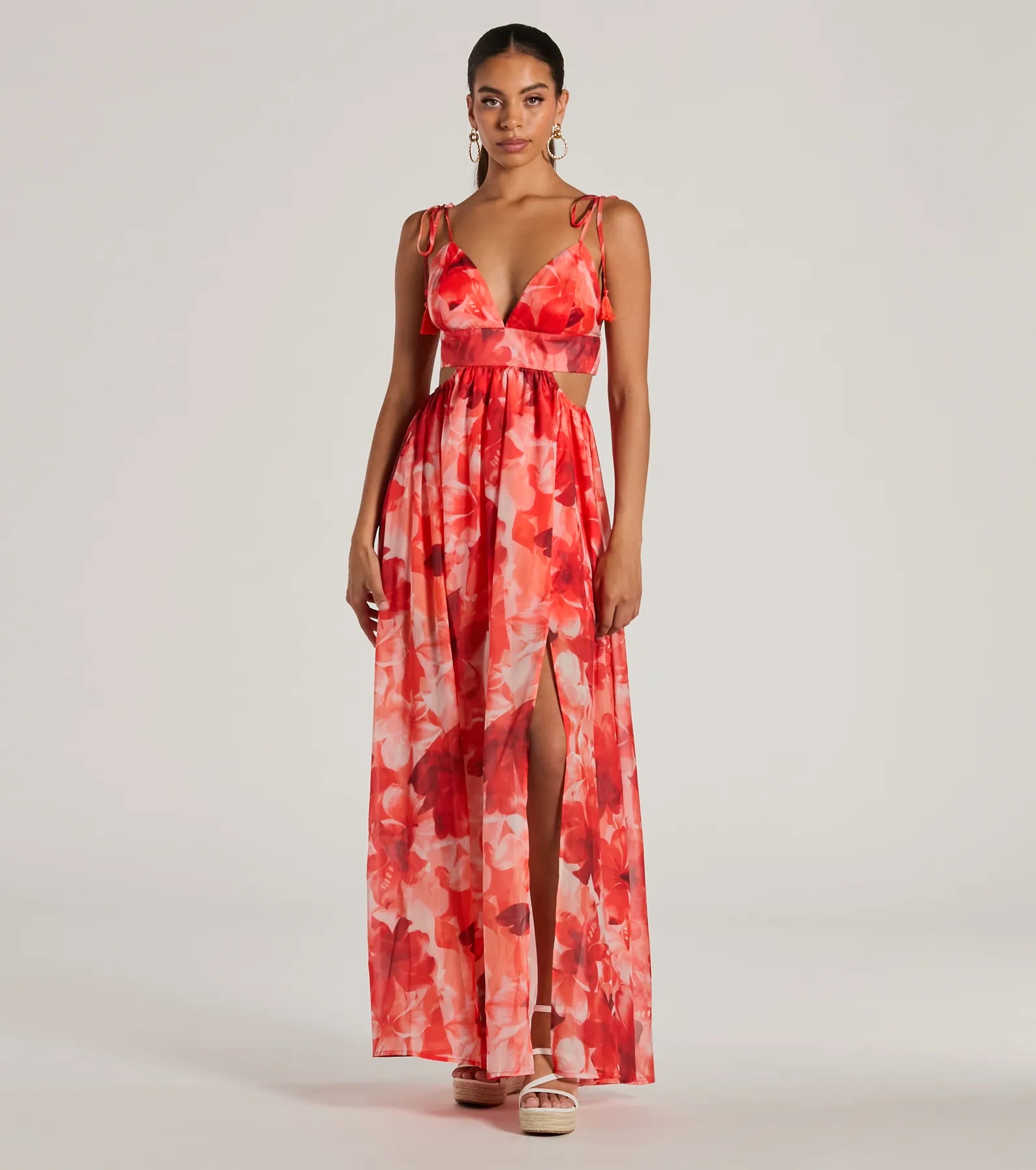 maxi dresses with halter necksVacay Attitude V-Neck Floral Tropical Maxi Dress