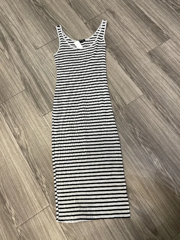 maxi dresses for college studentsDress Casual Maxi By Ambiance Apparel In Striped Pattern, Size: M