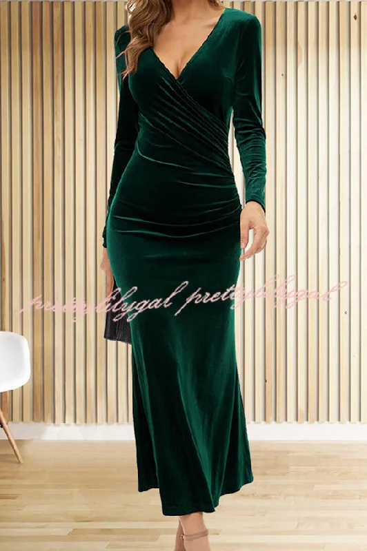 maxi dresses with long sleevesSolid Color Velvet Long Sleeve V-neck Slim Fit Fishtail Maxi Dress